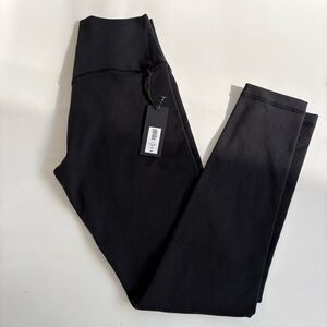 Aritzia TNAaction leggings